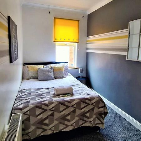 Lovely Spacious 5 Bedroom Home Near Chester City Centre 외부 사진