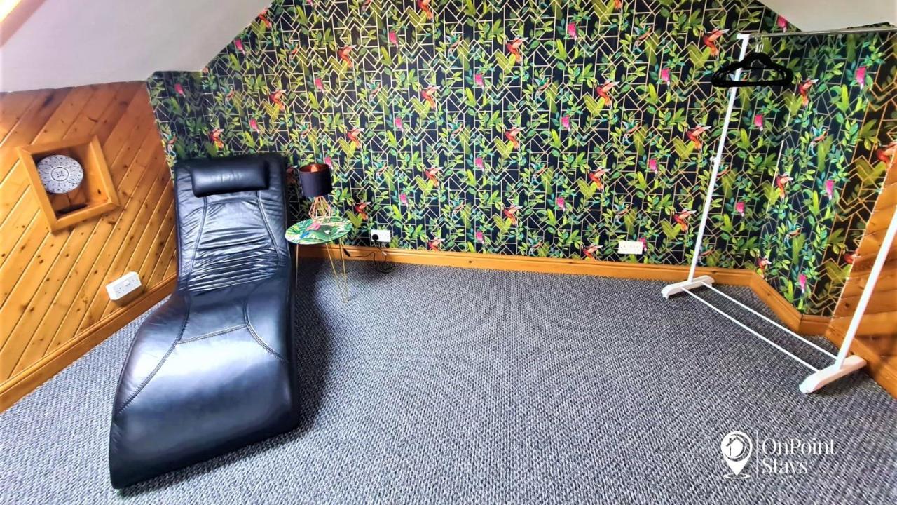 Lovely Spacious 5 Bedroom Home Near Chester City Centre 외부 사진